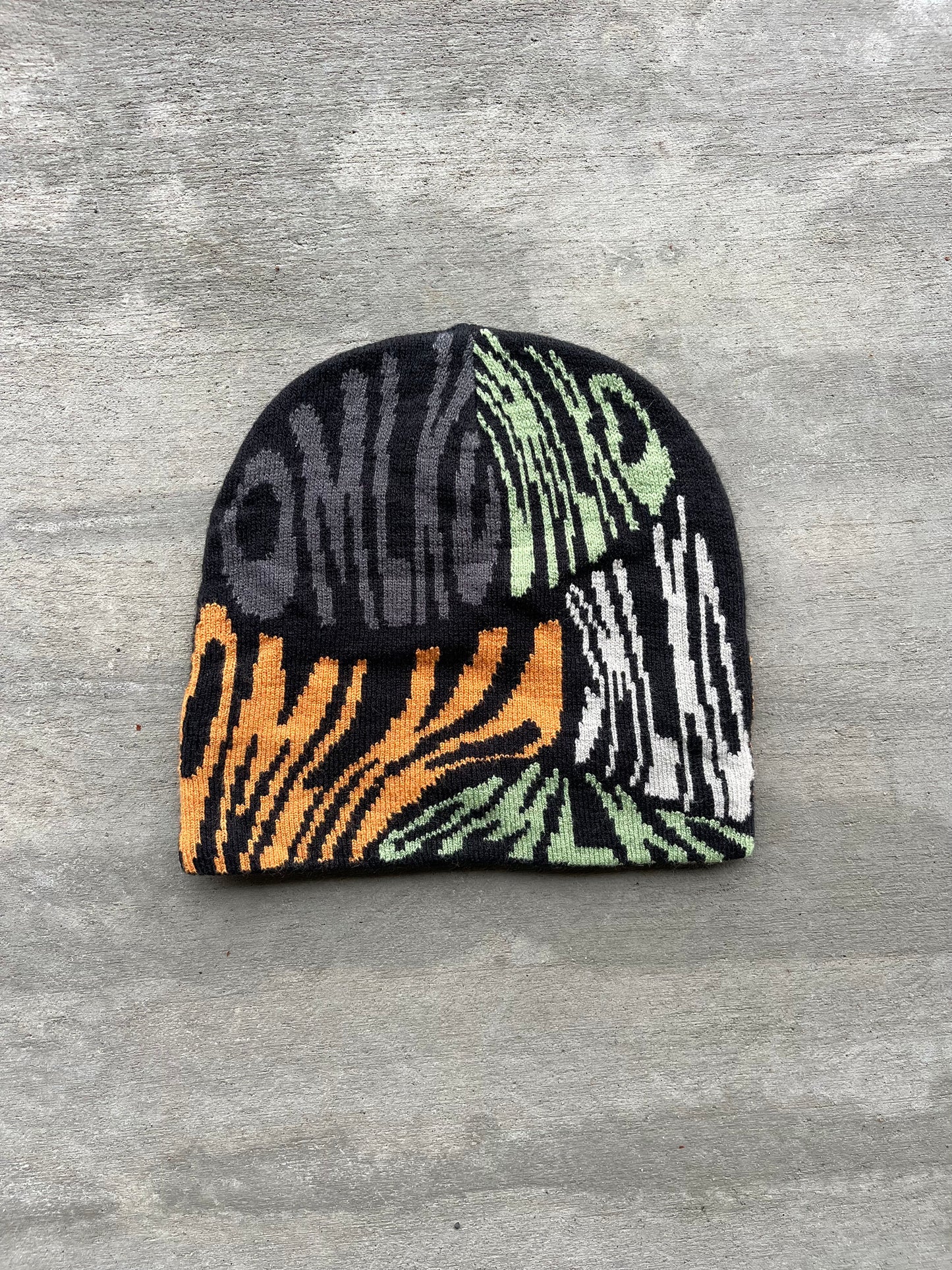 GRAPHIC OMLKO BEANIE